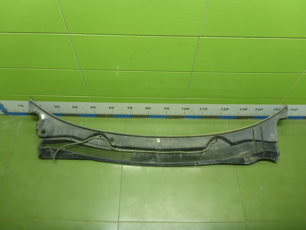 Решетка стеклоочистителей (Жабо)