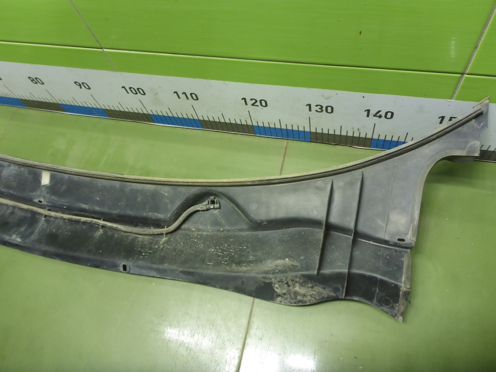 Решетка стеклоочистителей (Жабо)