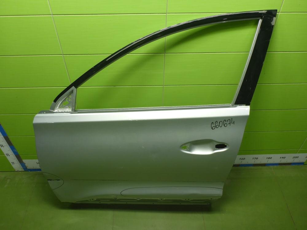 Дверь передняя левая