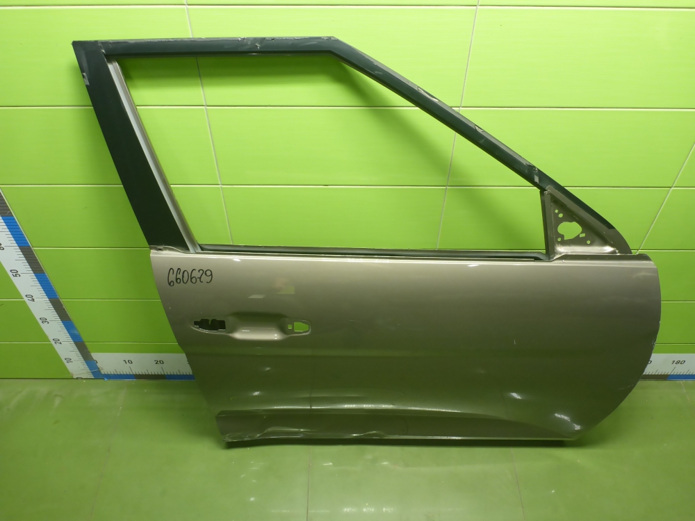 Дверь передняя правая