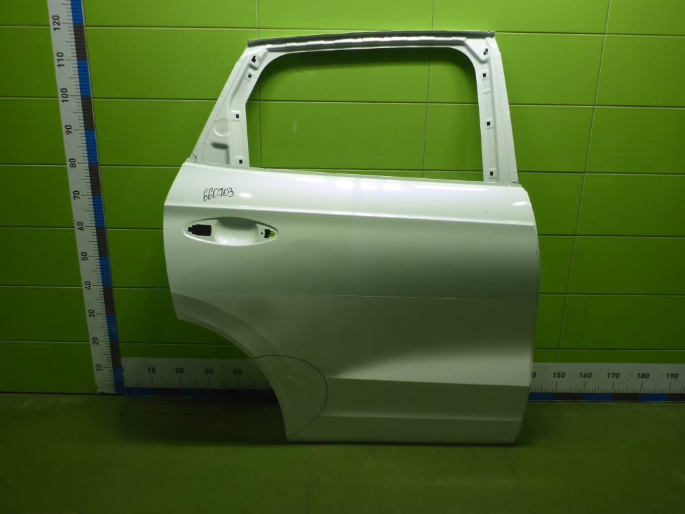 Дверь задняя правая