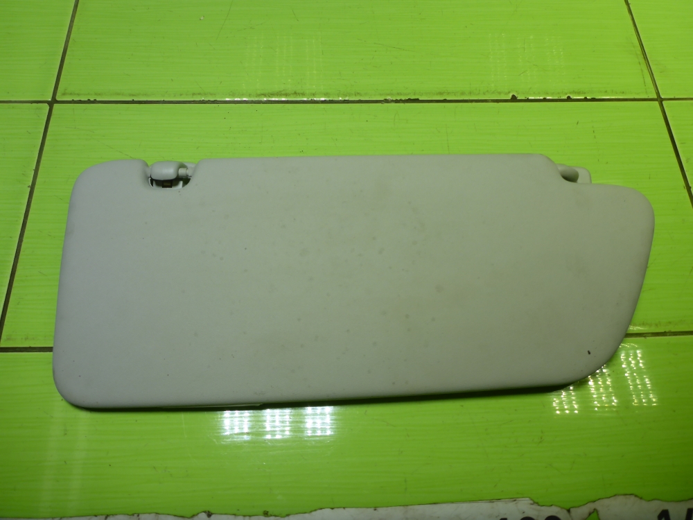 Козырек солнцезащитный