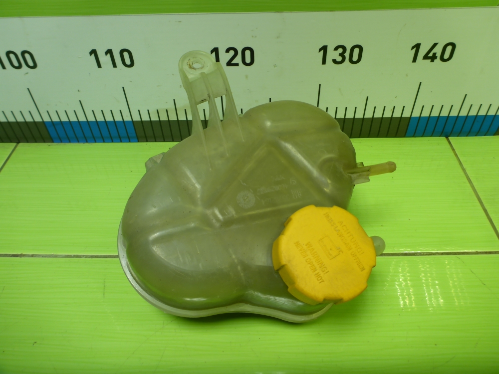 Бачок расширительный