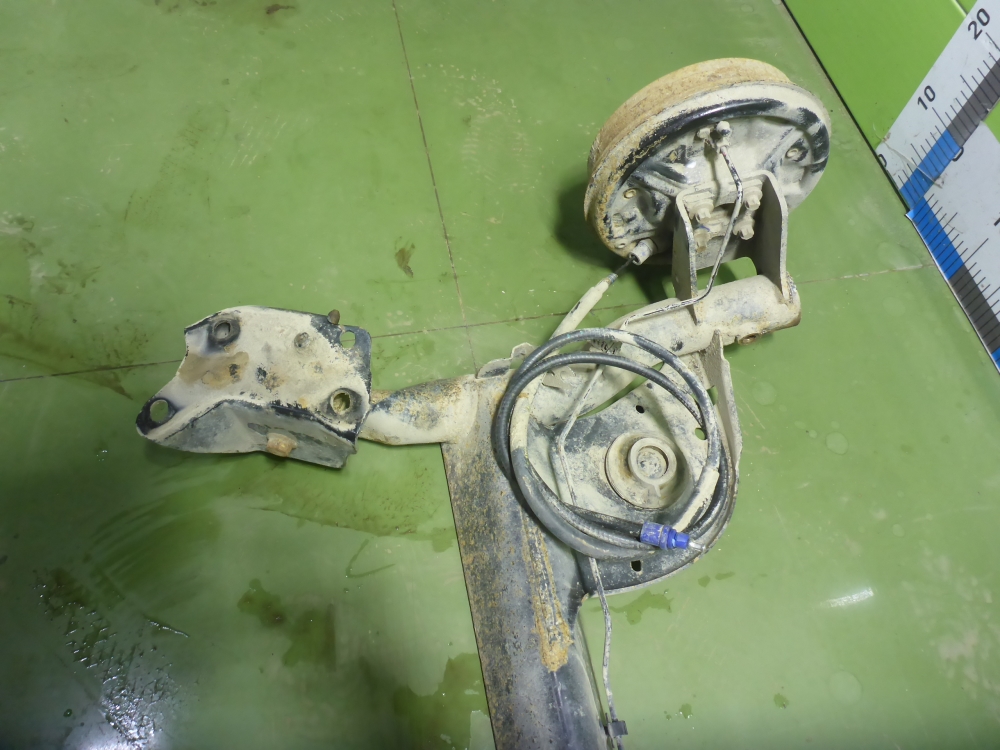 Балка задняя