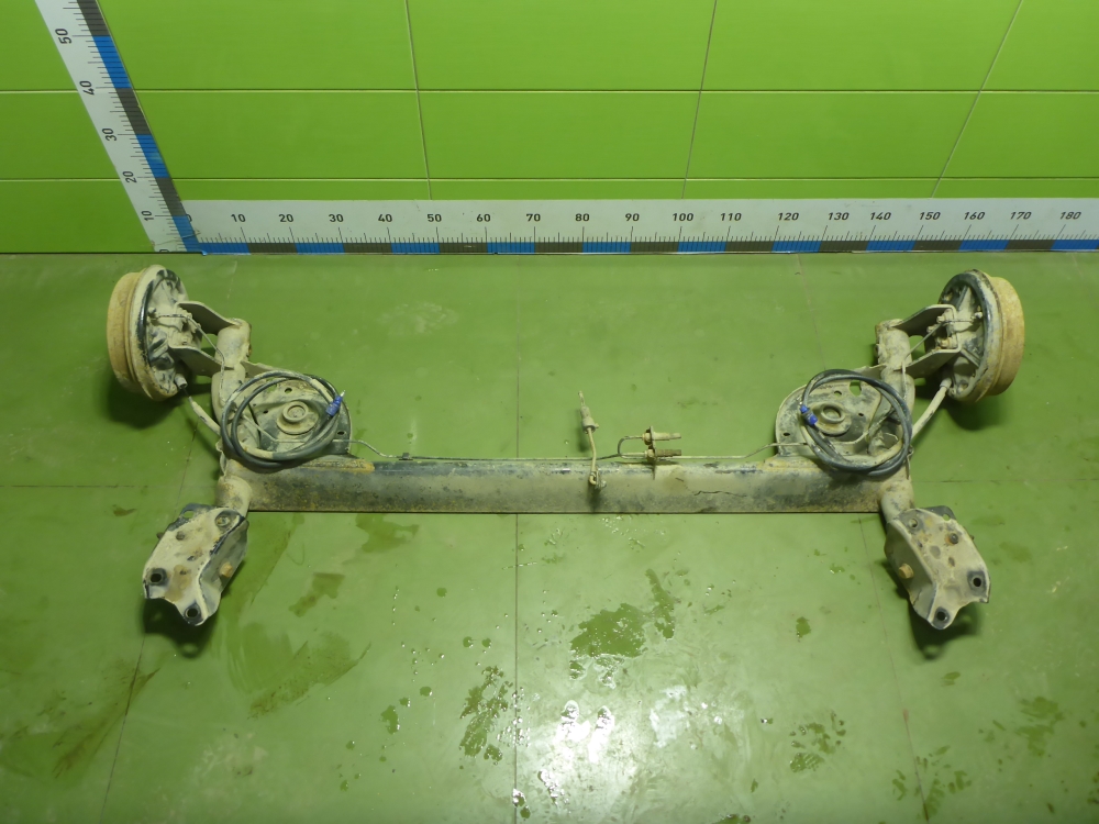 Балка задняя