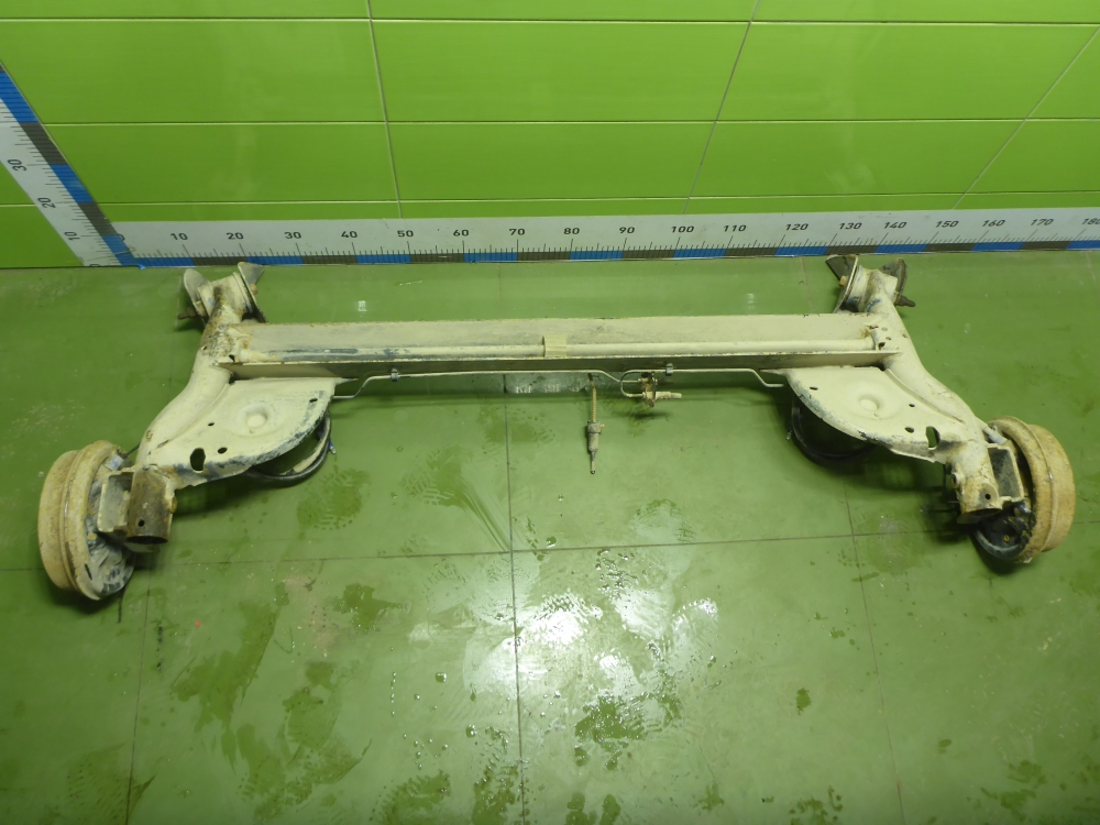 Балка задняя