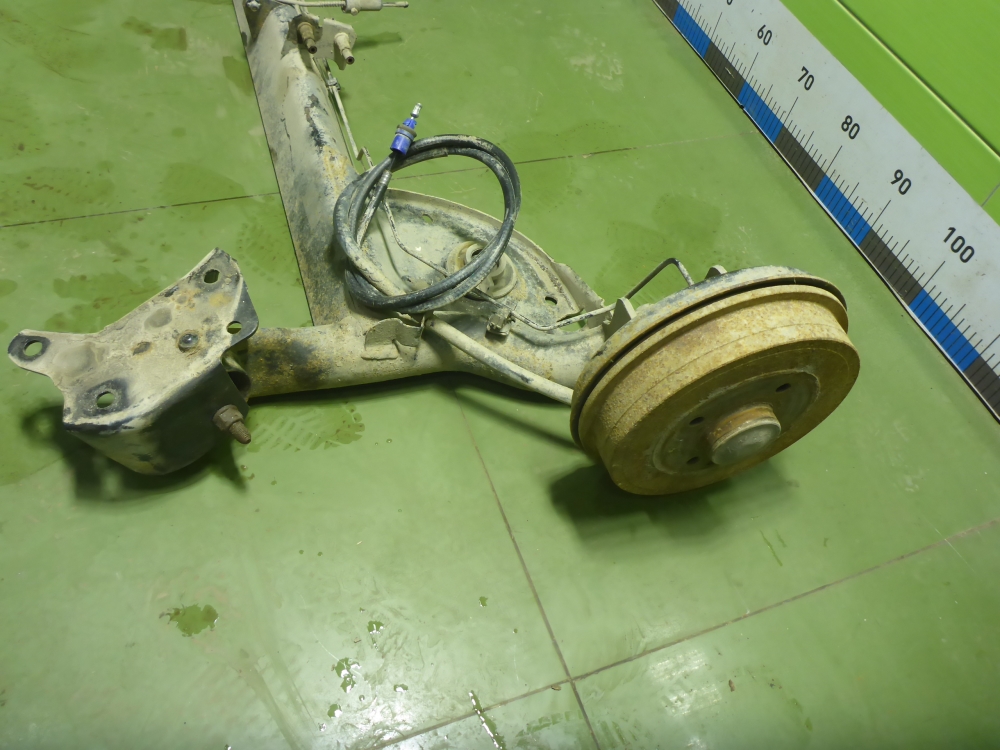 Балка задняя