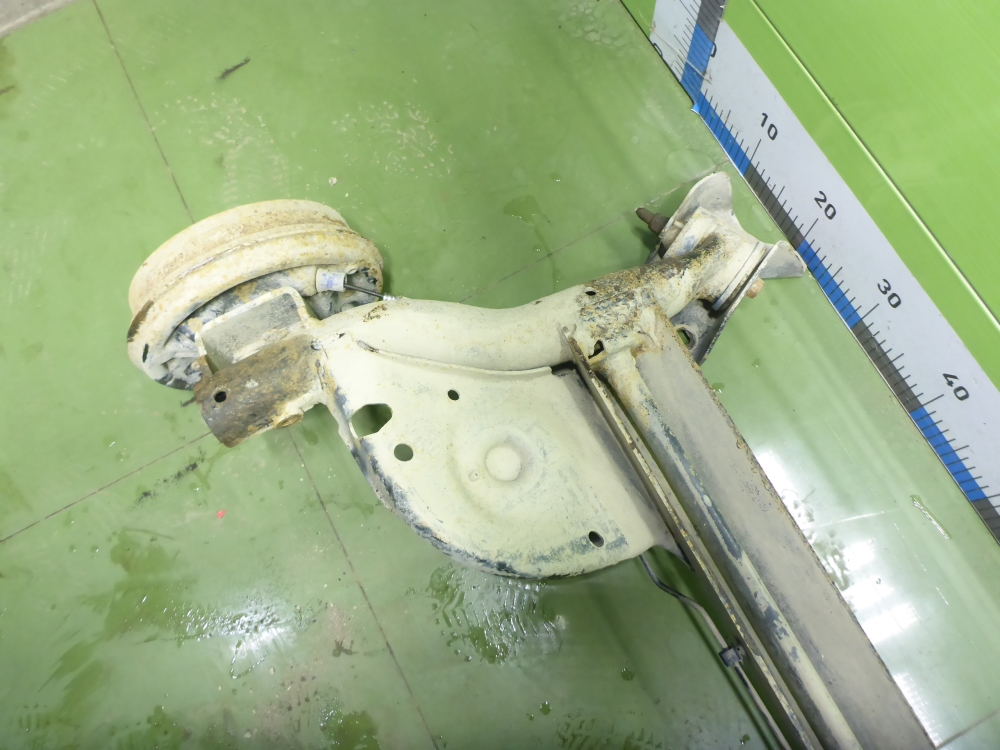 Балка задняя