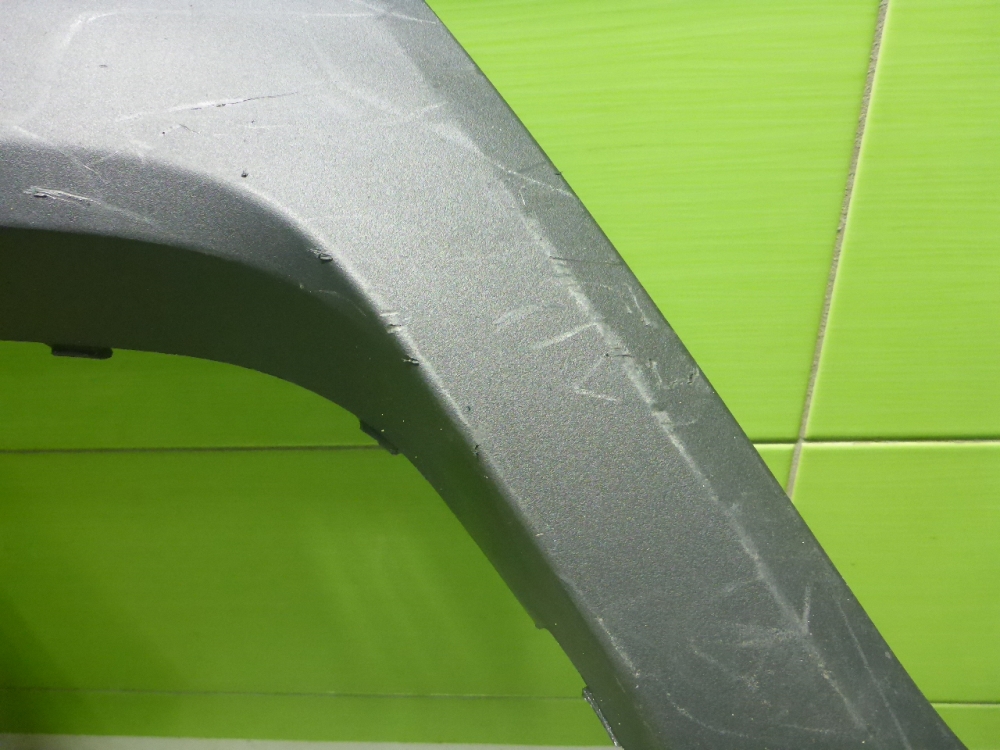 Накладка переднего бампера