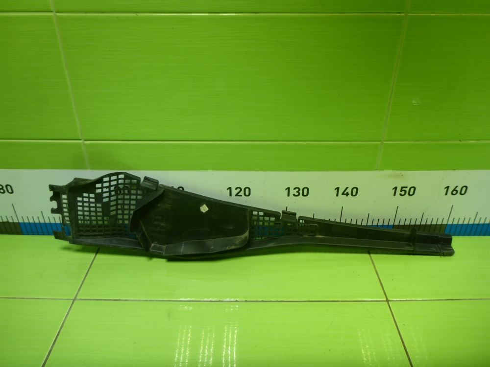 Решетка стеклоочистителей (Жабо)