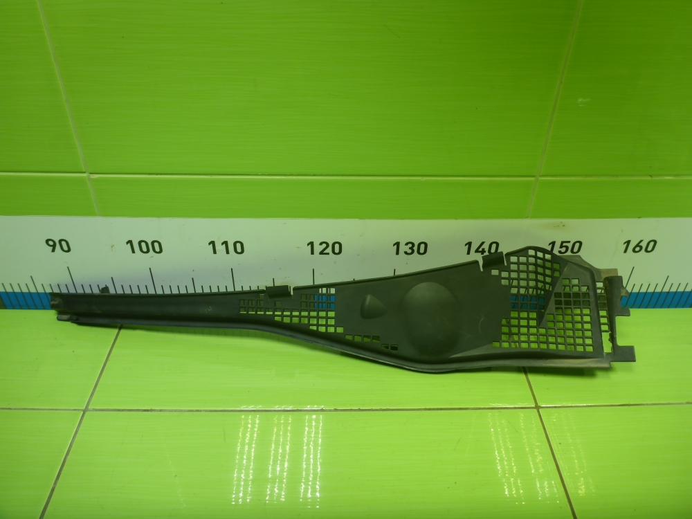 Решетка стеклоочистителей (Жабо)