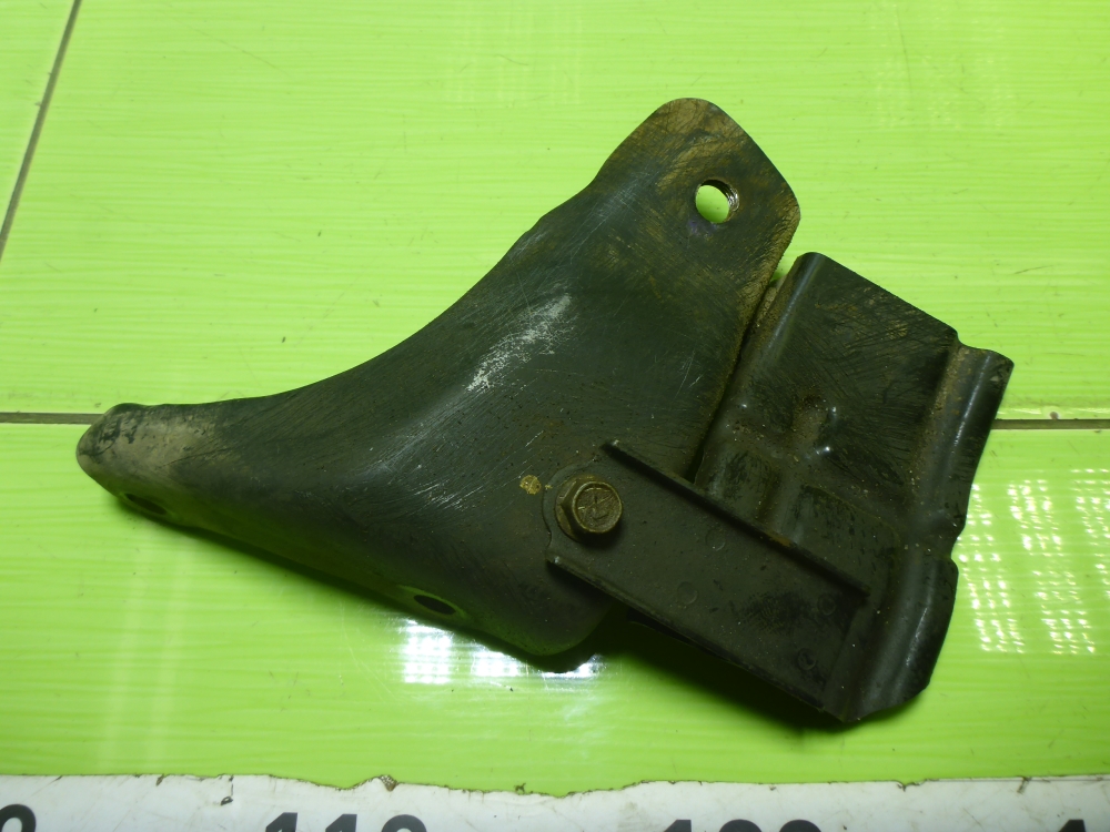 Кронштейн (сопут. товар)