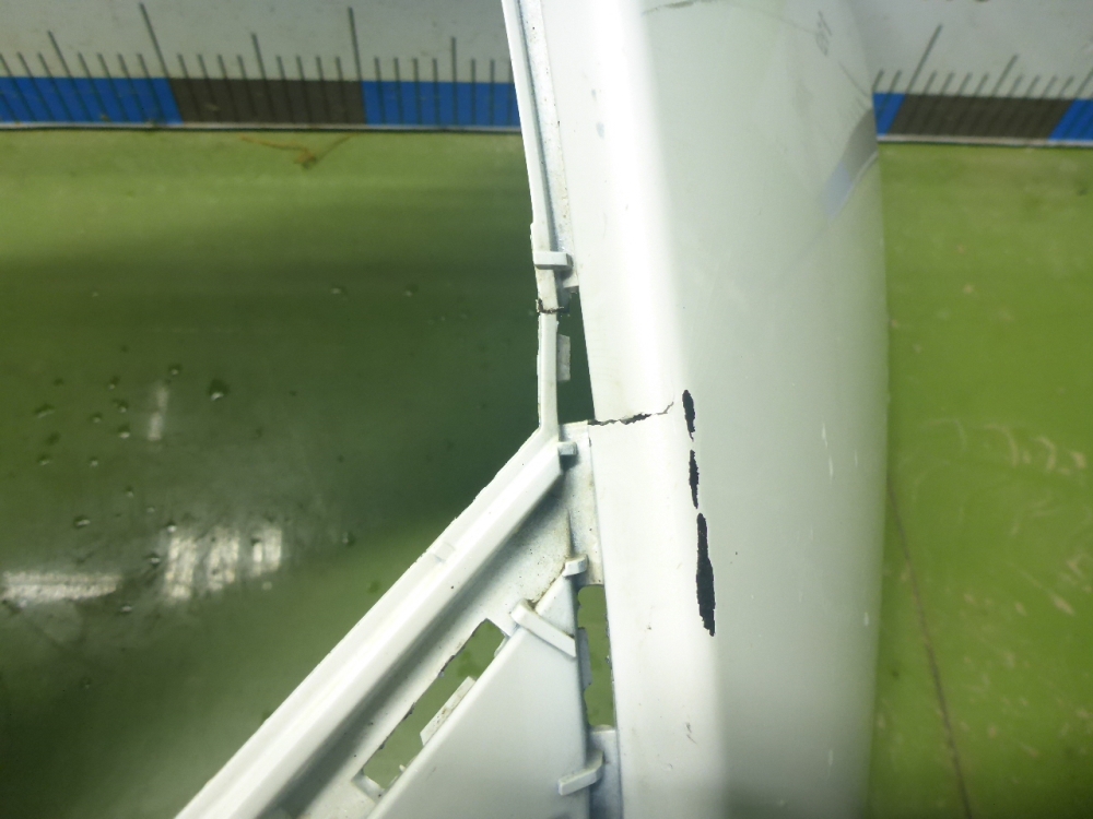 Бампер передний