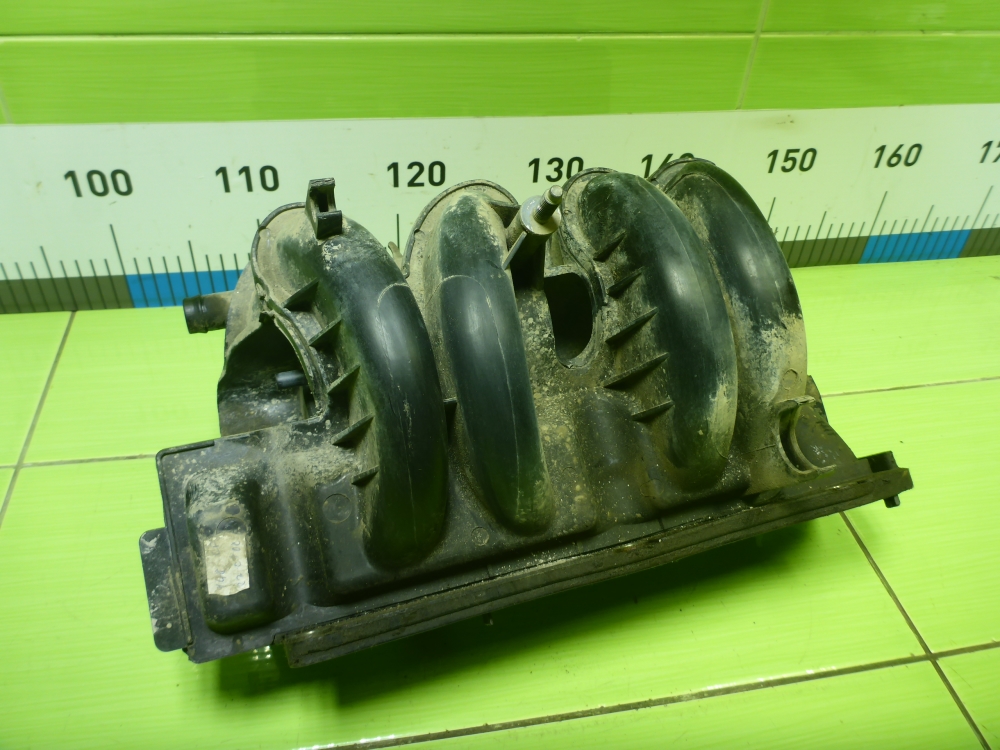 Коллектор впускной