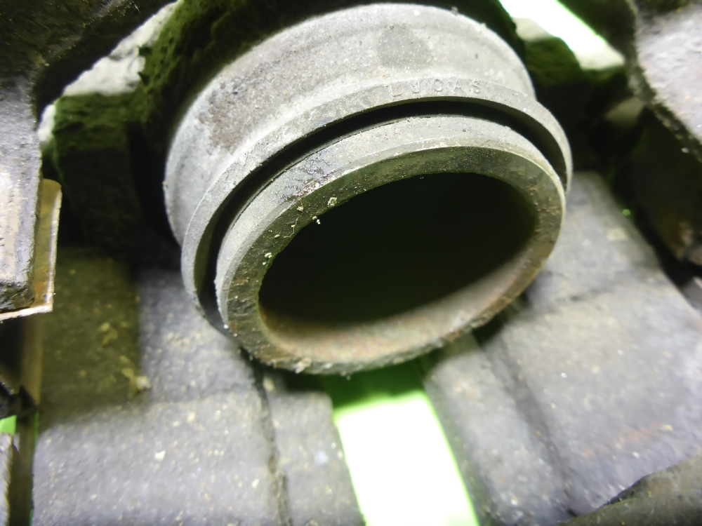 Суппорт передний левый