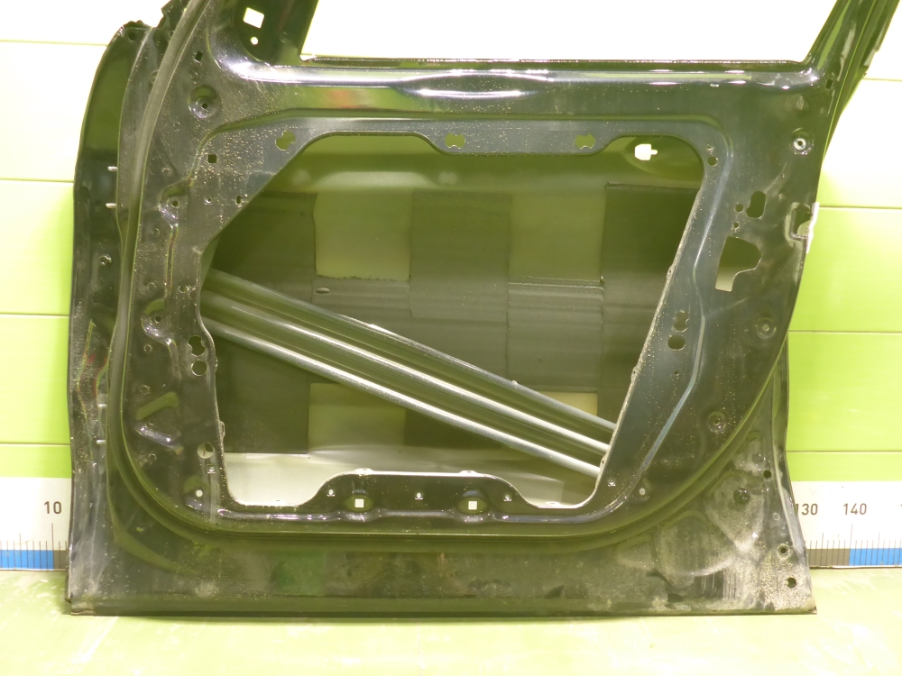 Дверь передняя правая