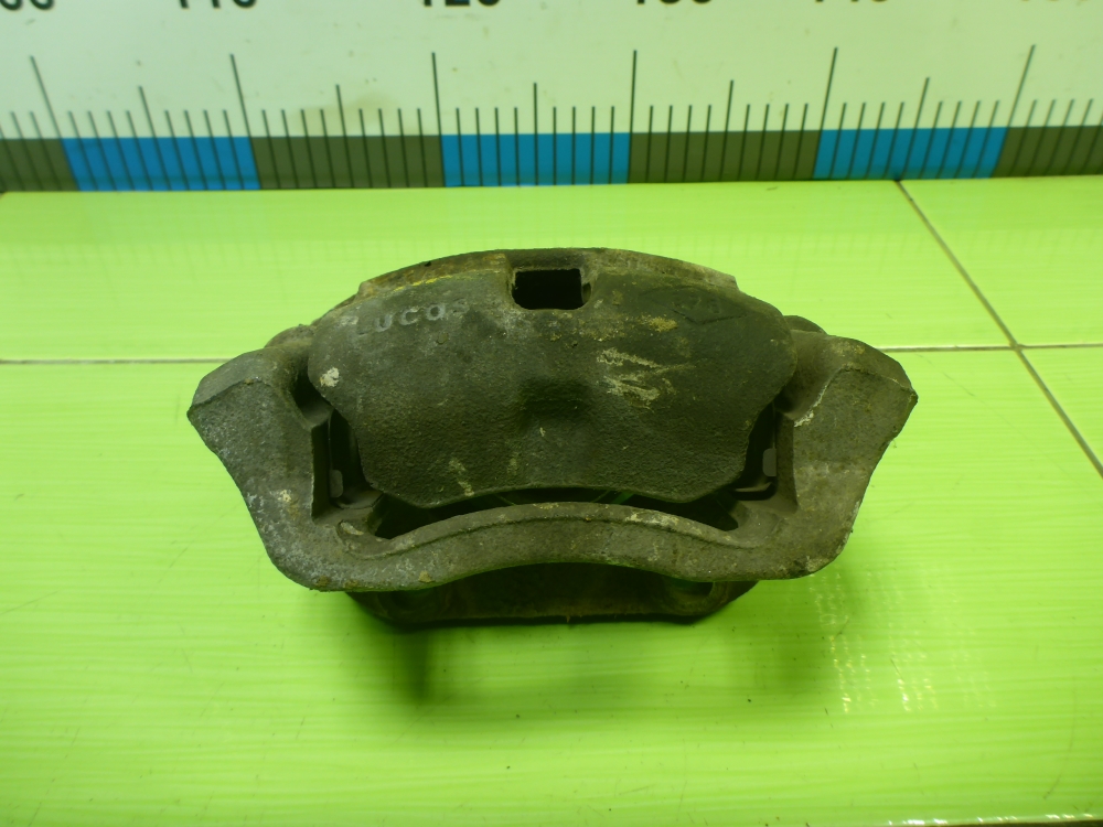 Суппорт передний правый