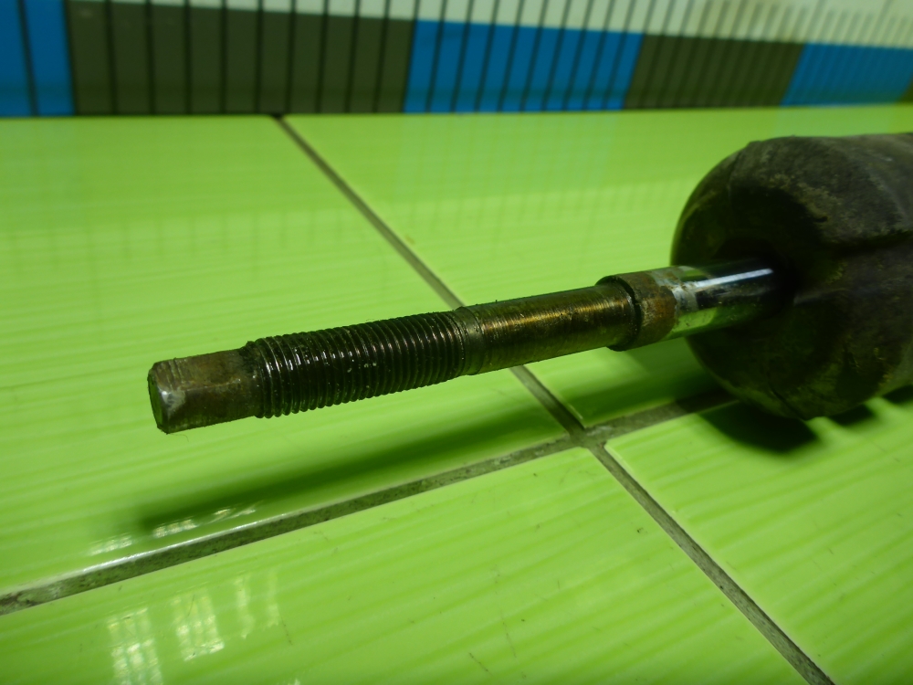 Амортизатор задний (стойка)