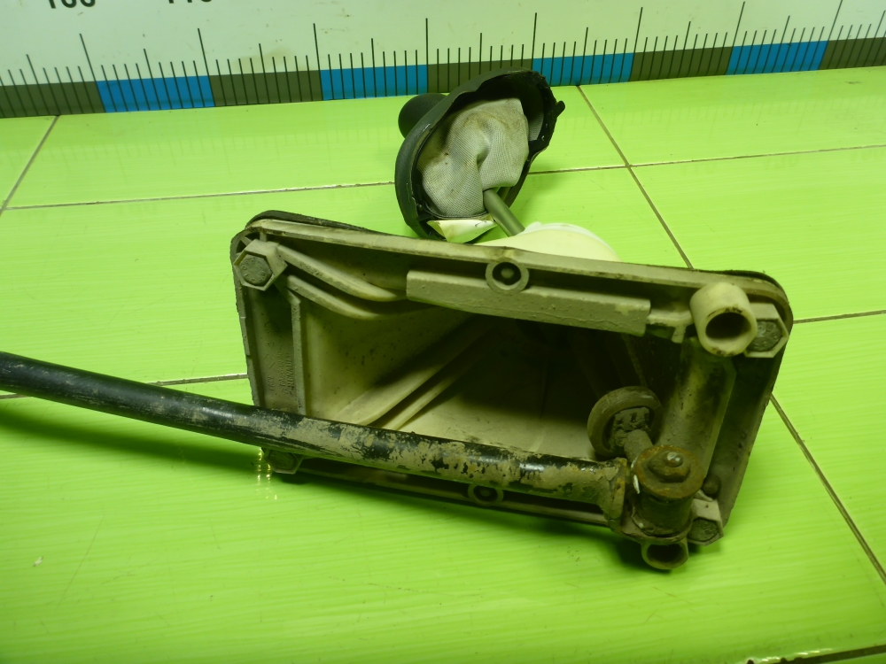 Кулиса МКПП / АКПП