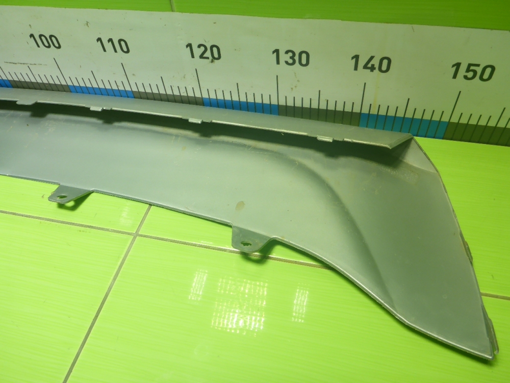 Накладка переднего бампера