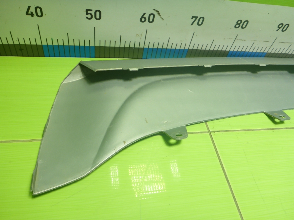 Накладка переднего бампера