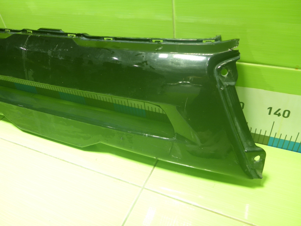 Накладка переднего бампера центральная