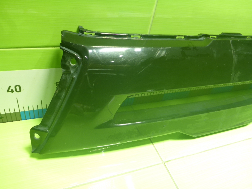 Накладка переднего бампера центральная