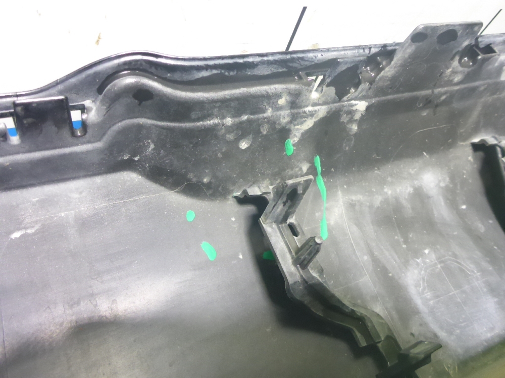 Накладка переднего бампера центральная