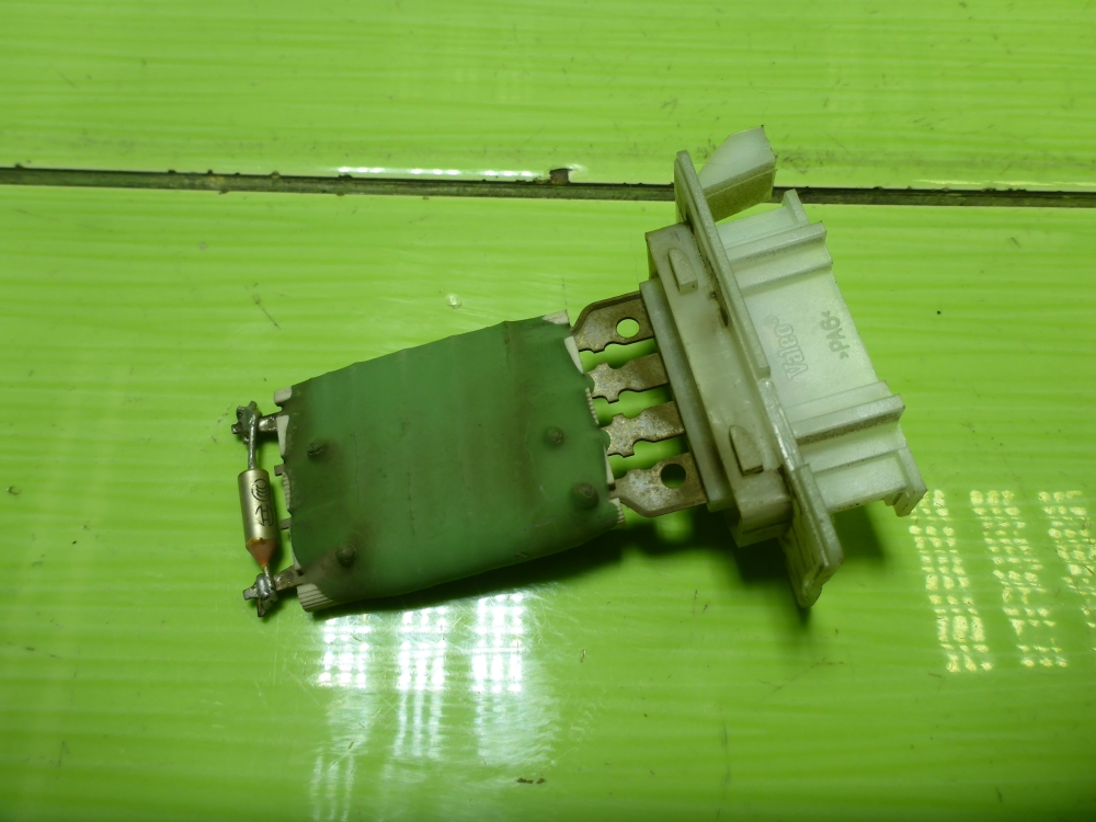 Резистор отопителя