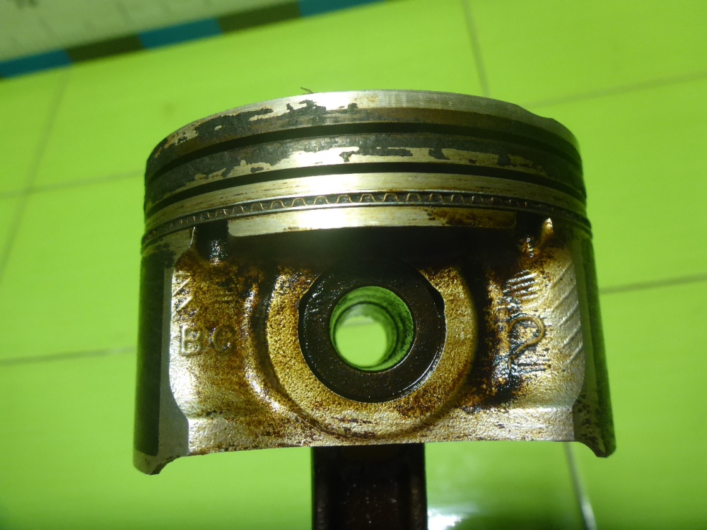 Поршень с шатуном