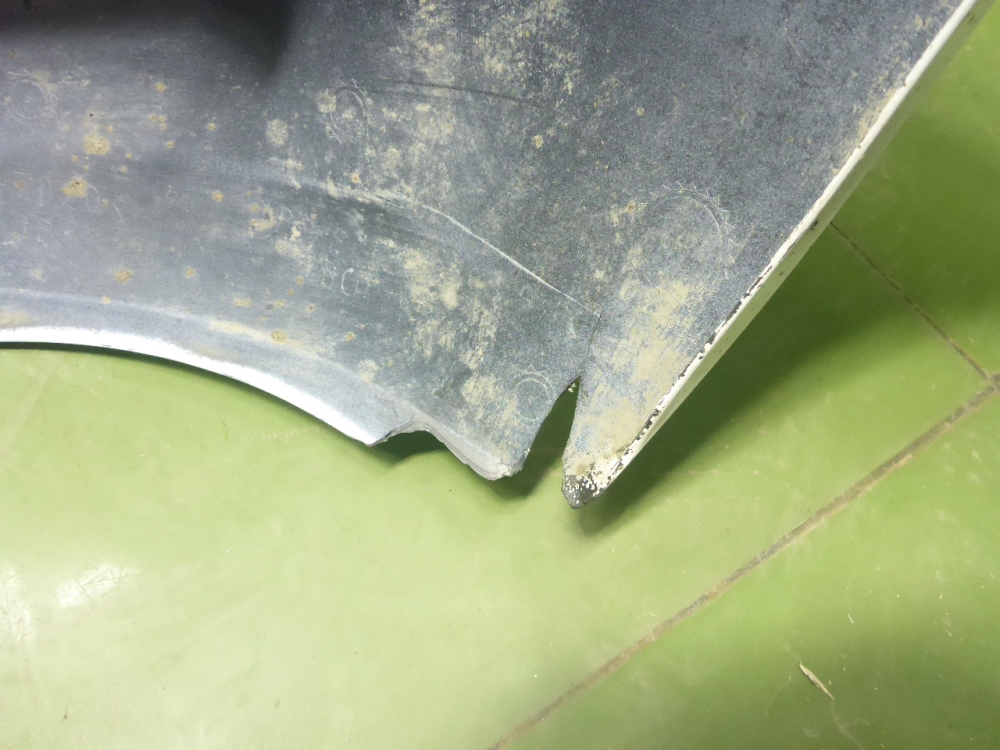 Бампер передний