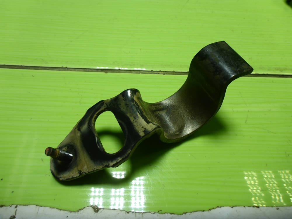 Кронштейн (сопут. товар)