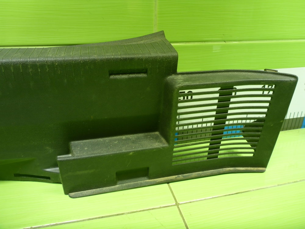 Обшивка багажника