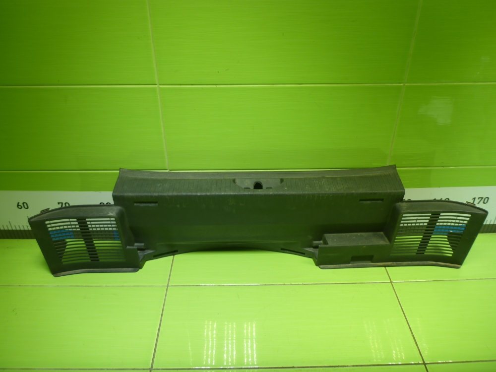 Обшивка багажника