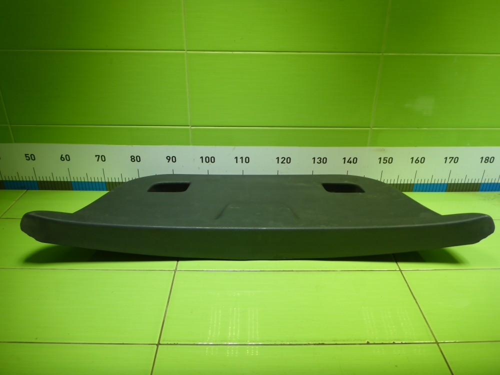 Обшивка двери багажника