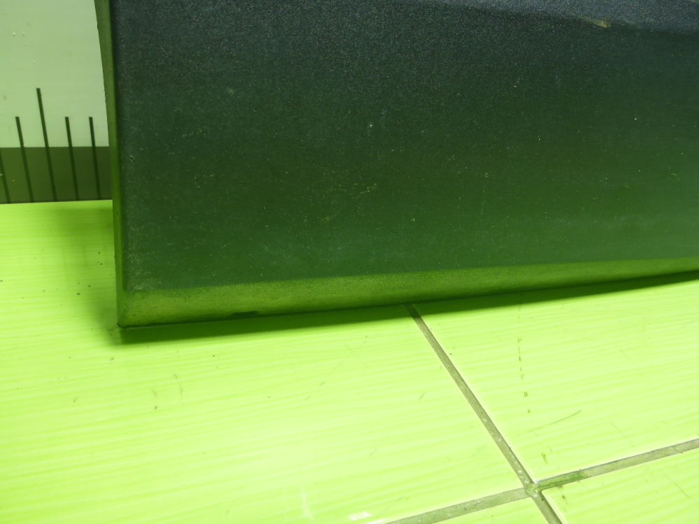 Накладка двери задней правой