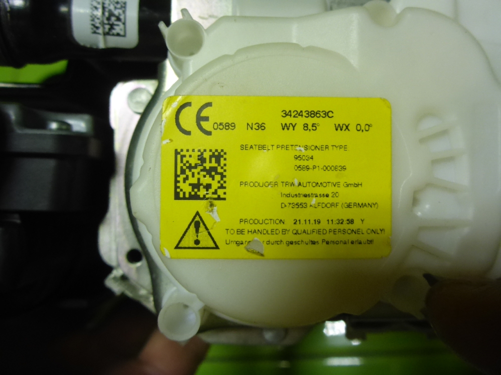 Ремень безопасности с пиропатроном