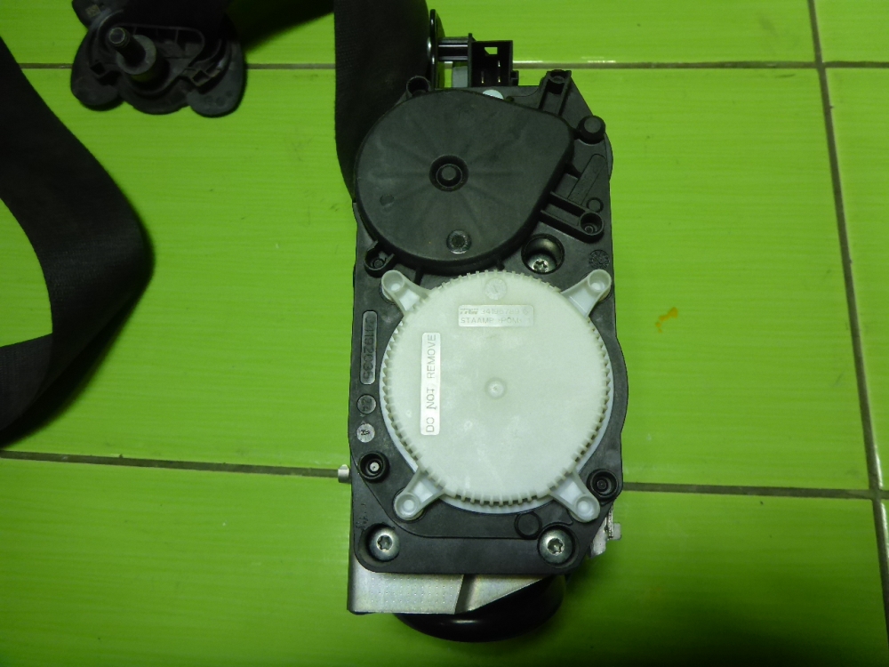 Ремень безопасности с пиропатроном