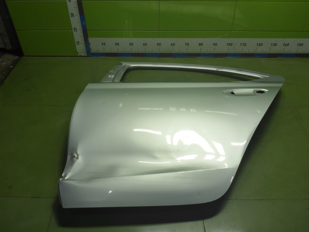 Дверь задняя левая