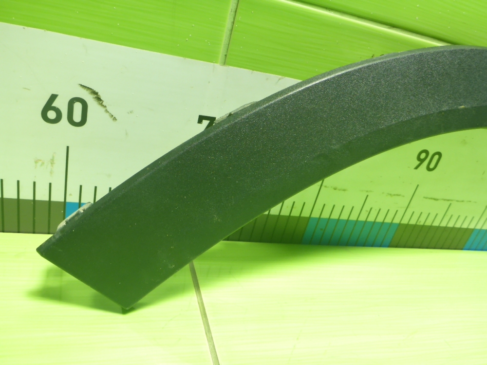 Накладка заднего крыла правого