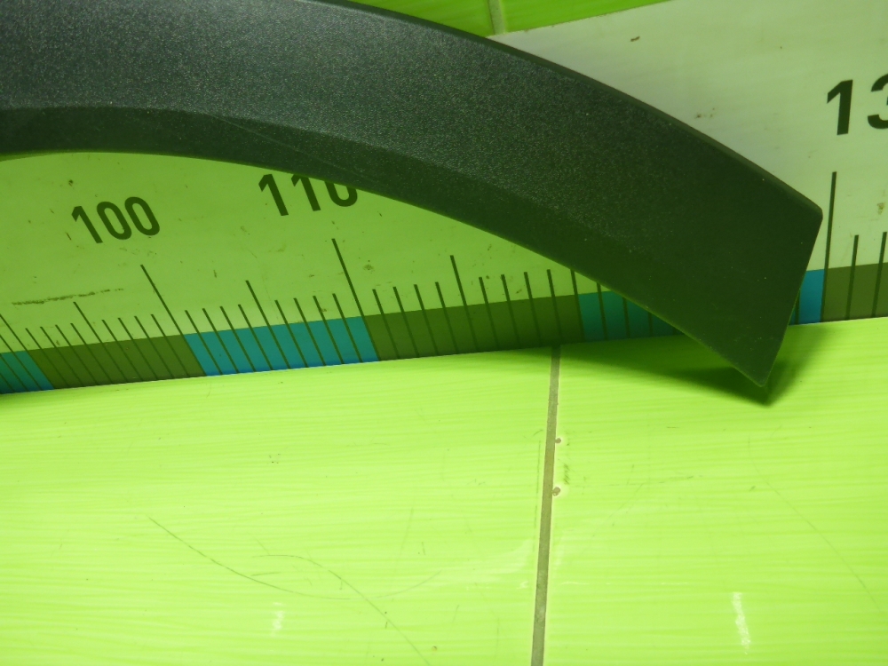 Накладка заднего крыла правого