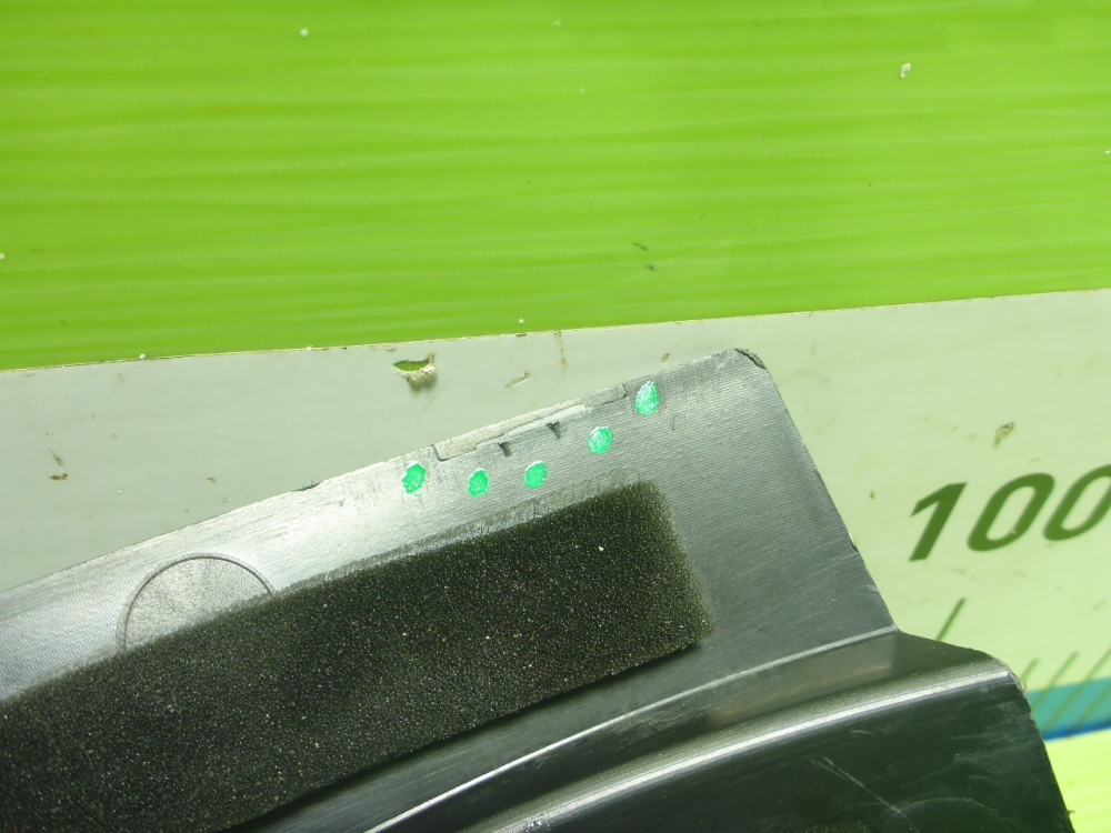 Накладка переднего крыла левого