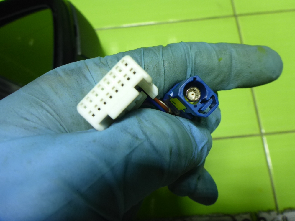 Зеркало левое электрическое