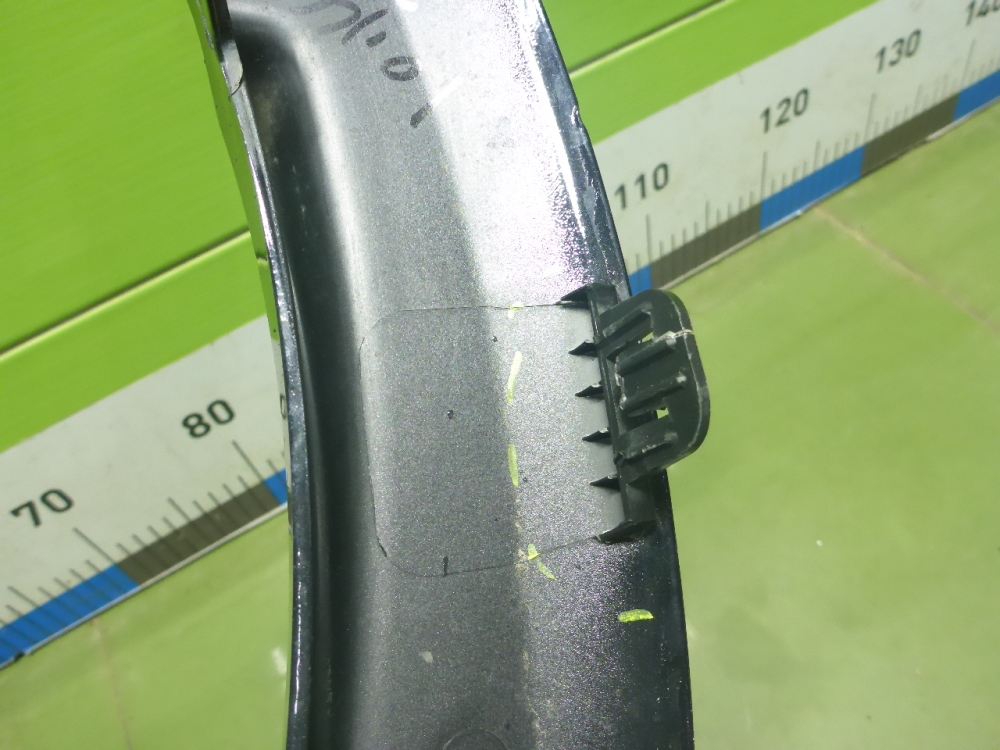 Накладка заднего крыла левого