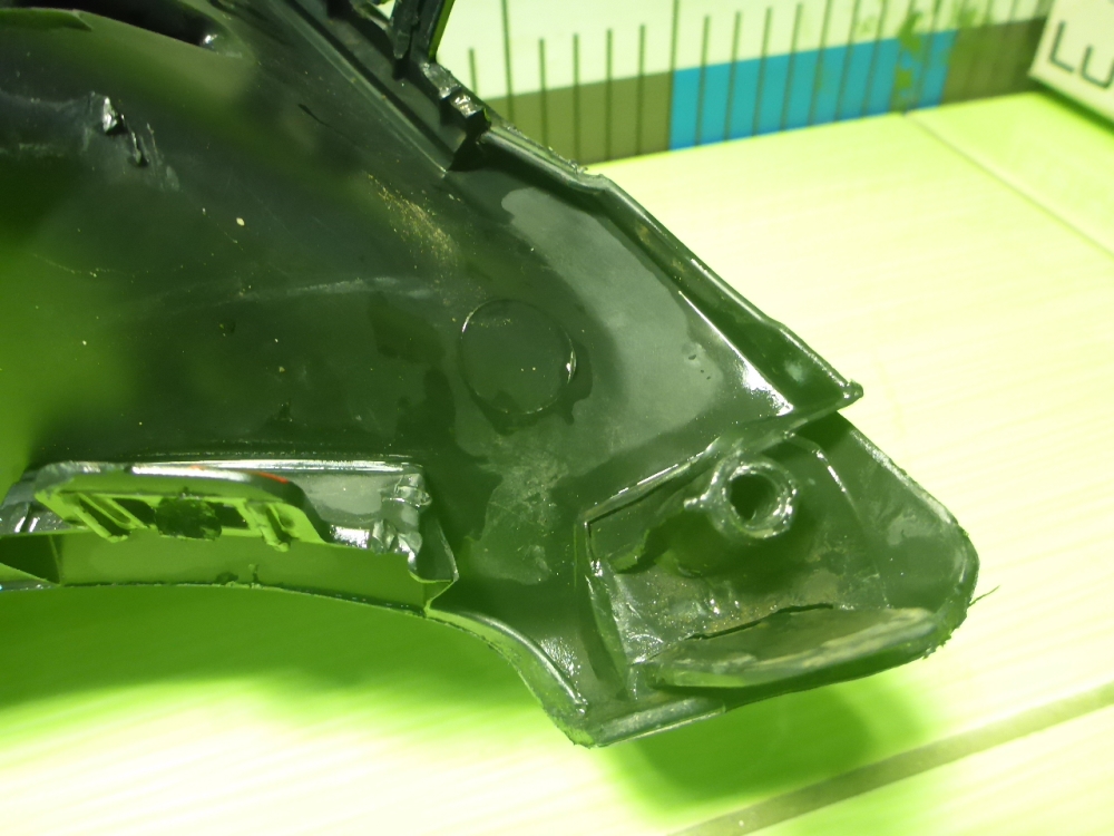 Решетка в бампер центральная