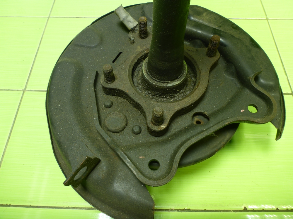 Полуось задняя левая