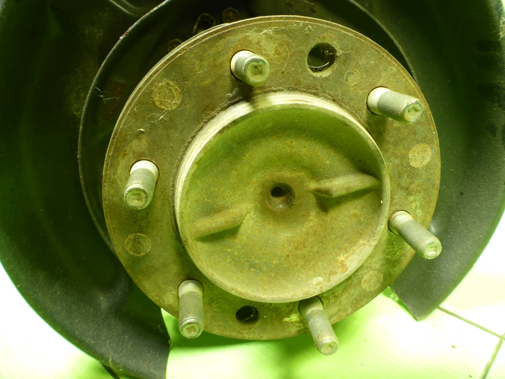 Полуось задняя левая