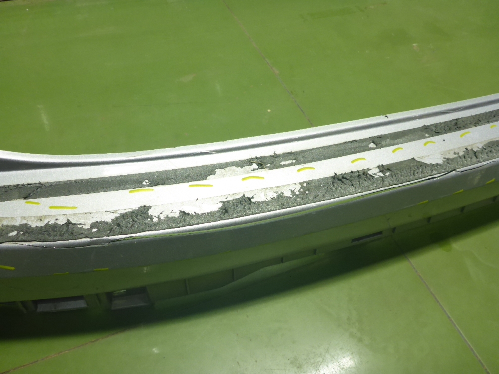 Бампер задний