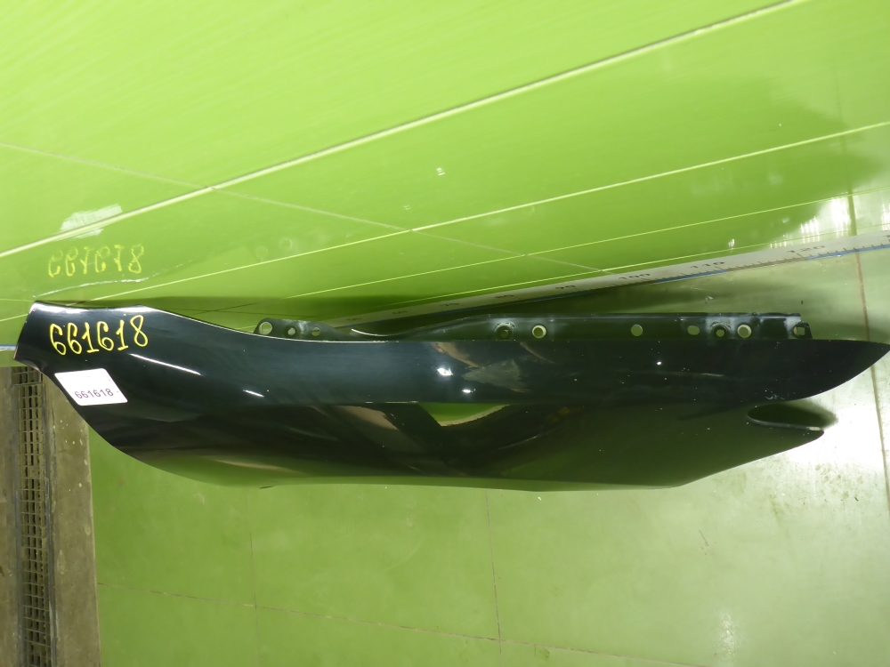 Крыло переднее правое