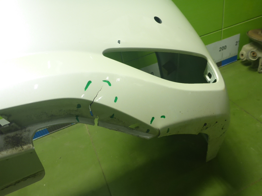 Бампер задний